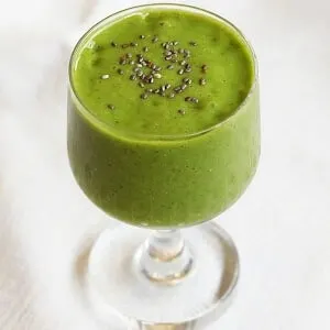 chia spinach smoothieeatured