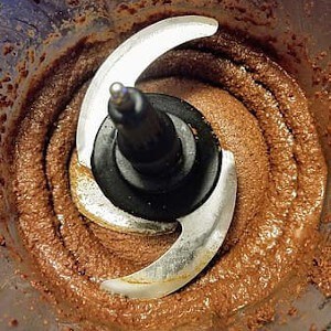 how to make walnut butter in a blender featured
